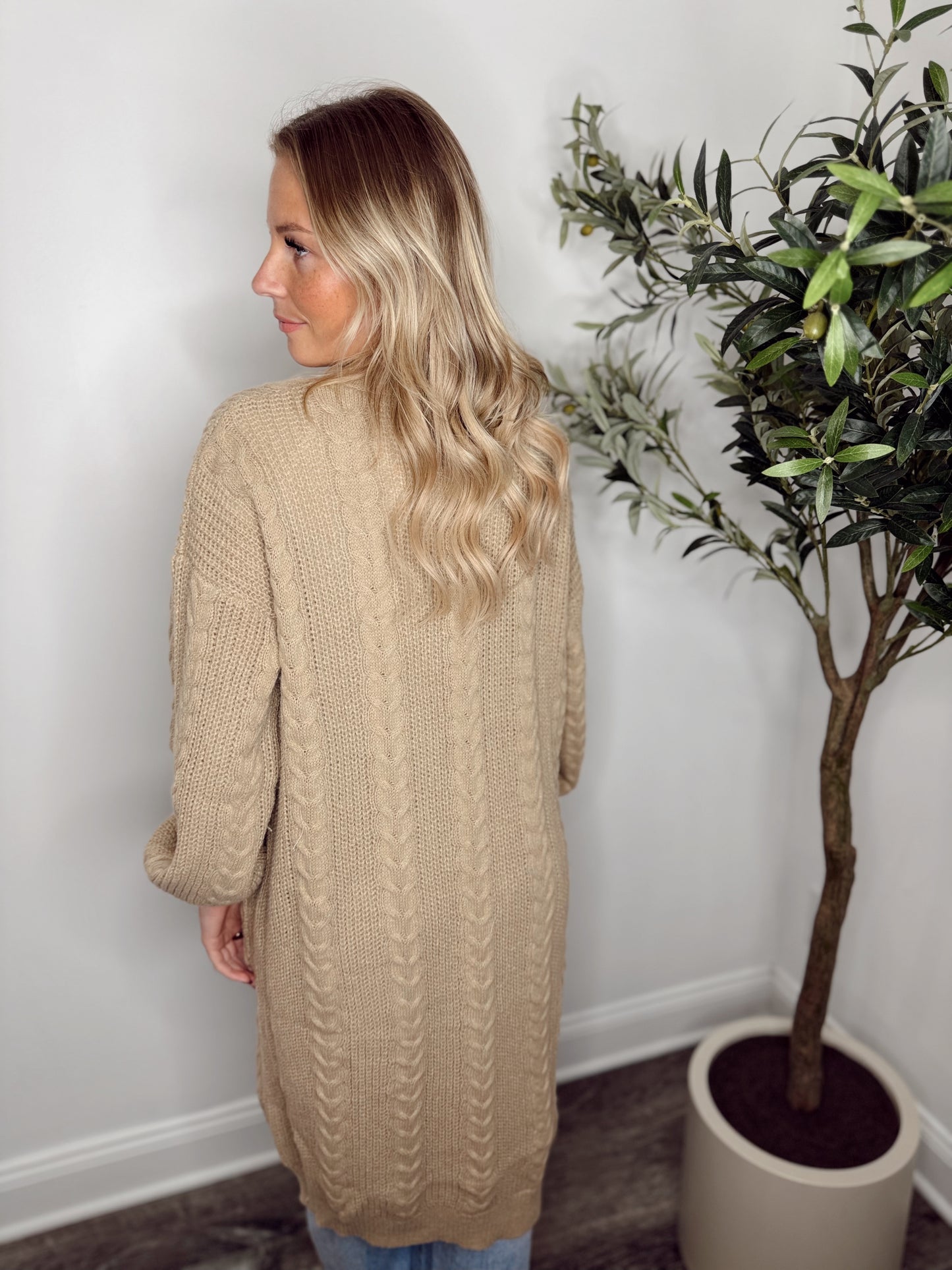 LONG CABLE KNIT CARDIGAN